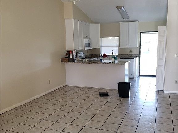 3rd image of 7491 Love Rd