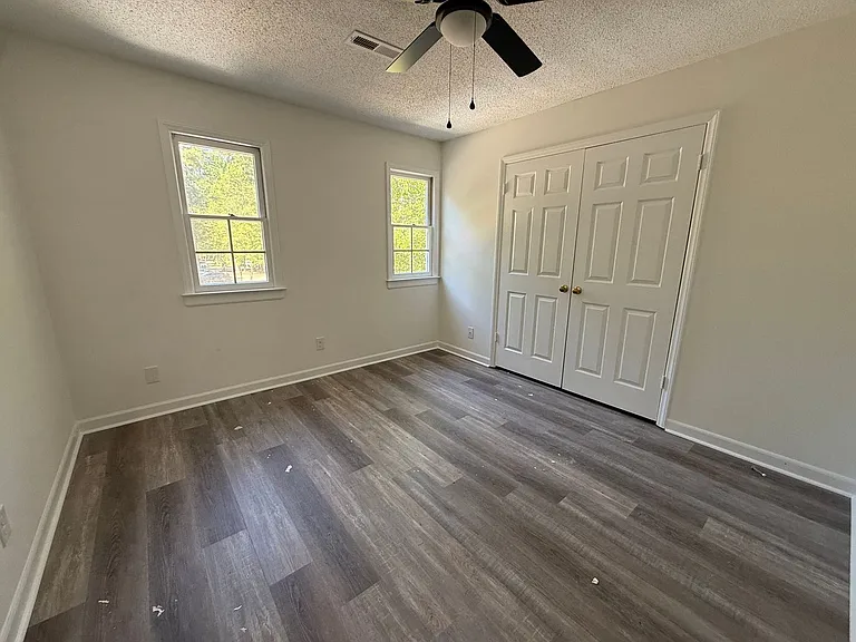 3401 Christopher Dr NW — Photo 8
