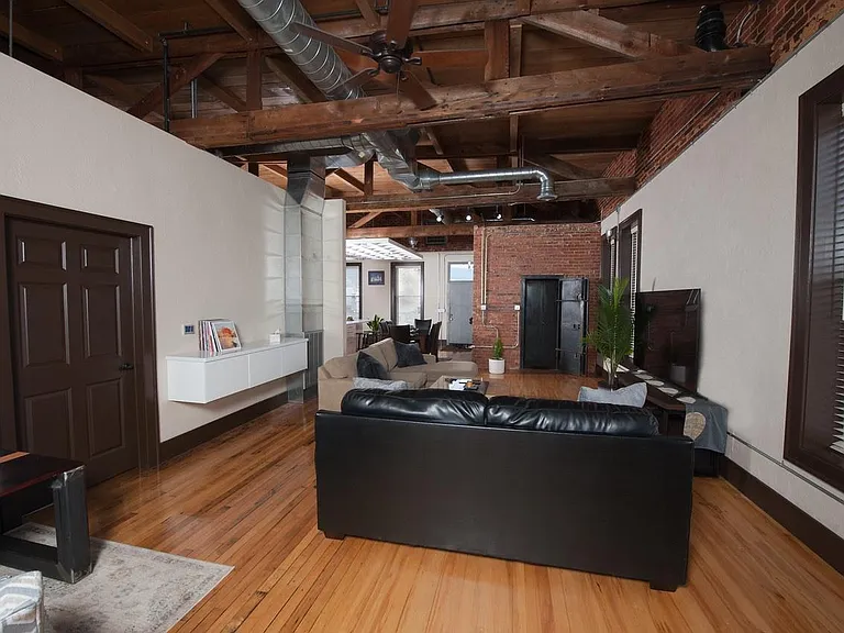 2101 Beale Ave — Photo 5