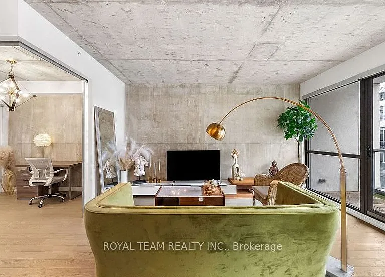 39 Brant St #815 — Photo 6