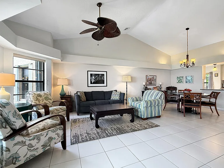 522 Coakley Bay Est #EB — Photo 17