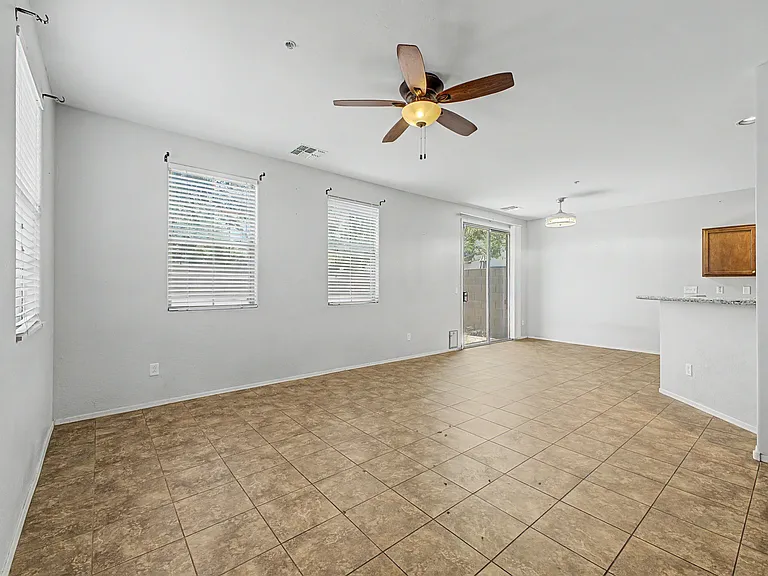 1250 S Rialto St #7 — Photo 32