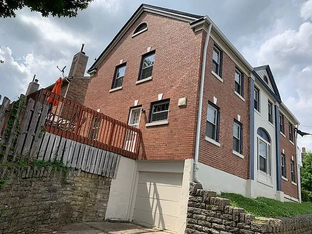 931 Nassau St #1