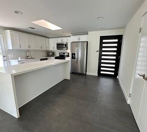 4th image of 6339 Jumilla Ave
