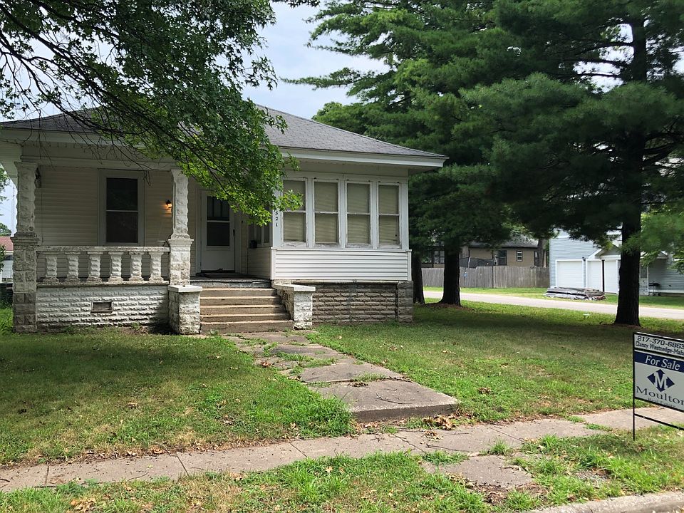 521 E Palm St, Roodhouse, IL 62082 Zillow