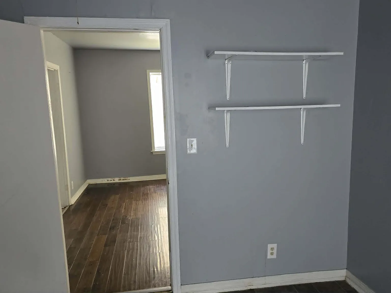 2 bed, $1,050 — Photo 2