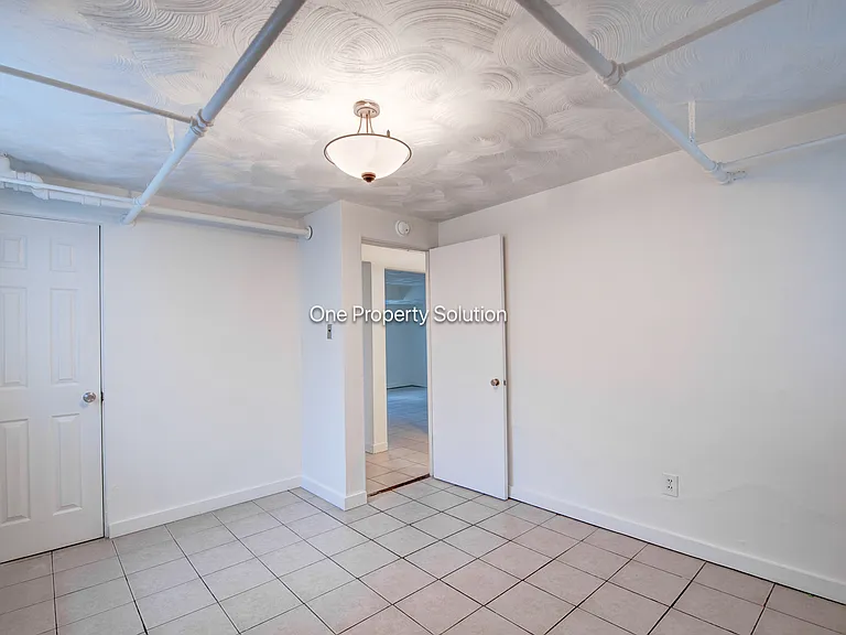 925 W 35th Ave #2 — Photo 12