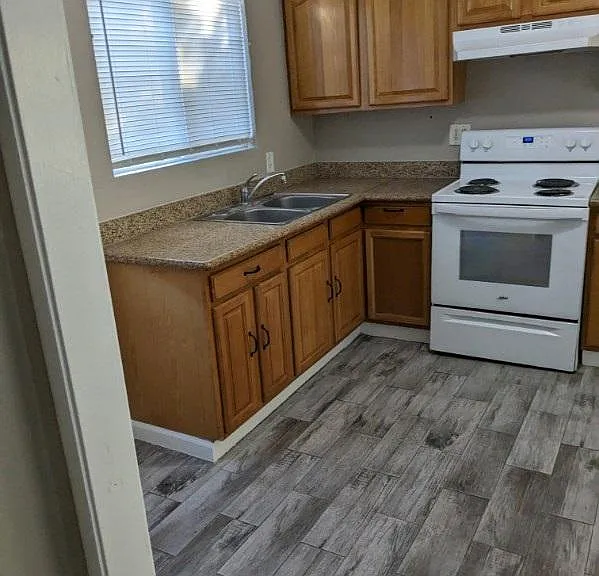 1680 Ellen Ave #1 — Photo 6