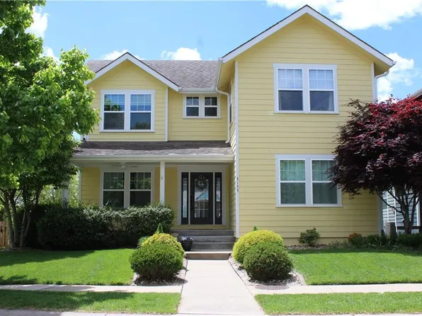 3155 SW Gardenia St, Lees Summit, MO 64081