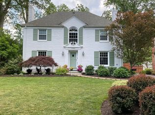 27003 Wolf Rd, Bay Village, OH 44140