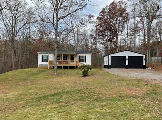 208 Hidden Valley Trl, Moneta, VA 24121