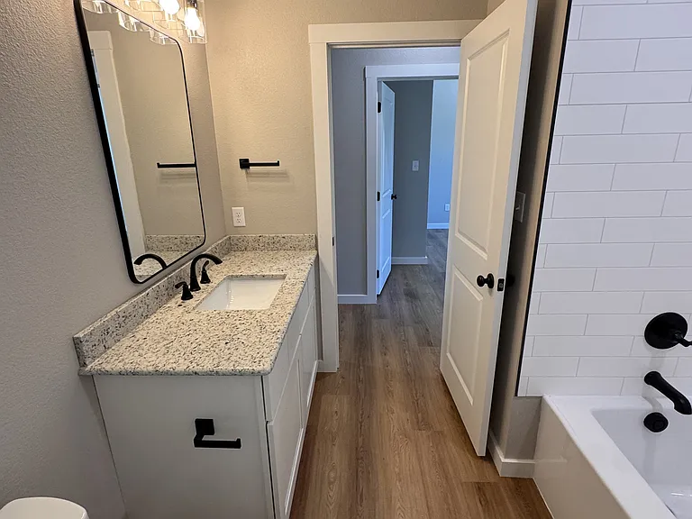 961 N Clinton St #102 — Photo 21