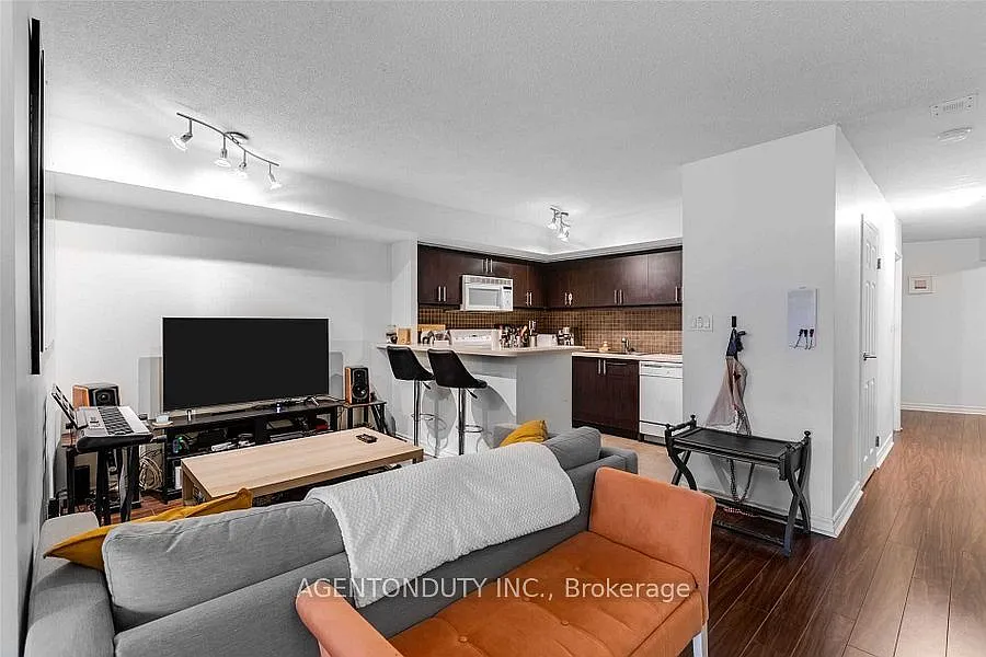 2 bed, $2,795 — Photo 4