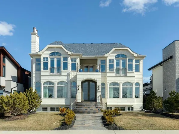 2908 S Toronto Cres NW, Calgary, AB T2N 3W2
