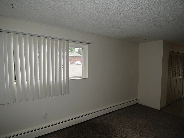 10516 W 7th Ave — Photo 7