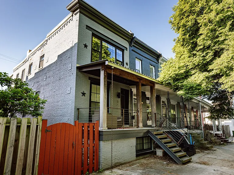 325 W Lorraine Ave — Photo 1