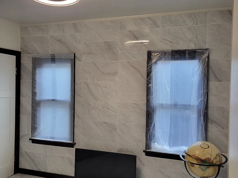 435A W Auer Ave — Photo 6