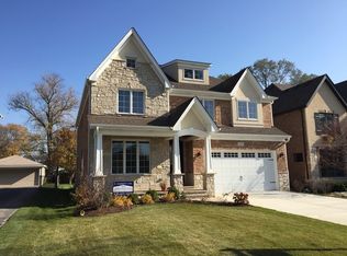 733 S Swain Ave, Elmhurst, IL 60126