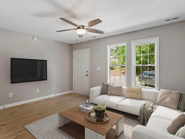 4242 Kaplan Dr — Photo 4