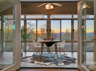 384 Oakanoah Cir, Brevard, NC 28712