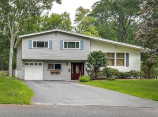 21 Little Tree Ln, Framingham, MA 01701