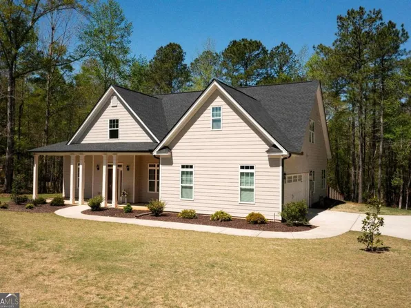 247 Blackthorn Rd, Colbert, GA 30628