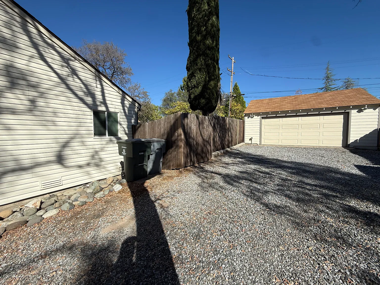3 bed, 1835 sqft, $2,800 — Photo 3