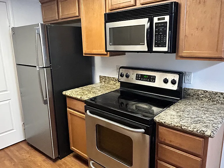 12015 Alta Carmel Ct #305 — Photo 9