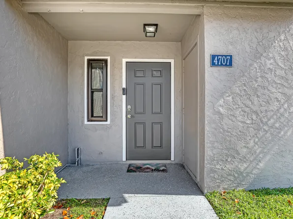 4707 Pier Drive, Greenacres, FL 33463