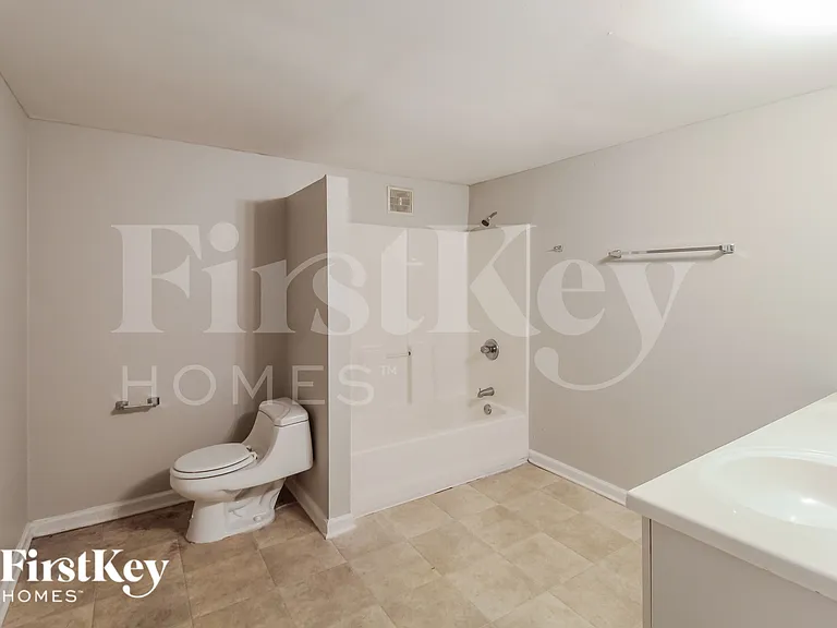 4725 Diggers Way — Photo 13