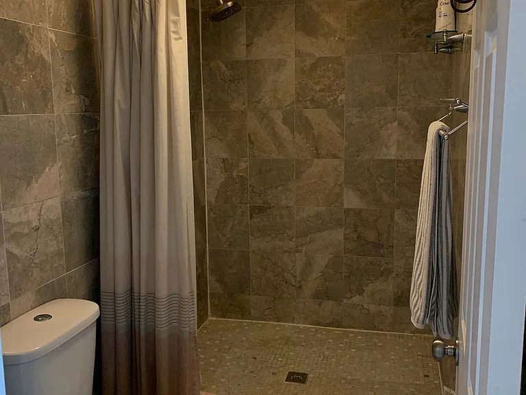 2385 Sugartree Ave — Photo 3