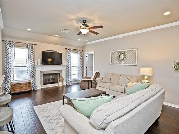 4th image of 4829 W Croft Dr