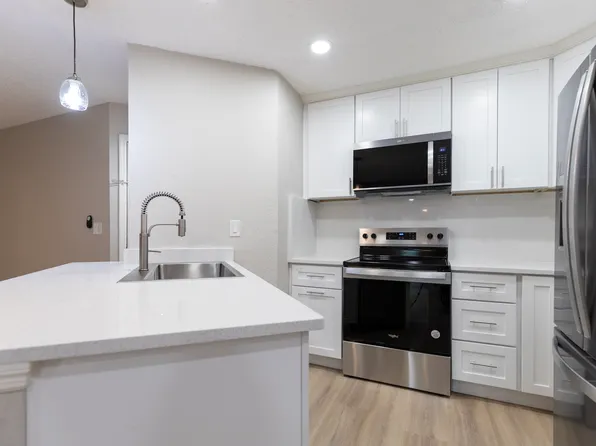 4572 Commander Dr, Orlando, FL