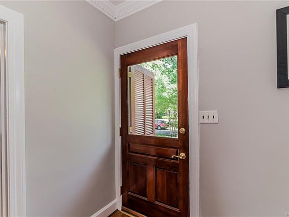4th image of 4824 E Seminary Ave