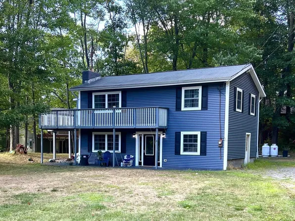 3 VALERIE Court, Hyde Park, NY 12538