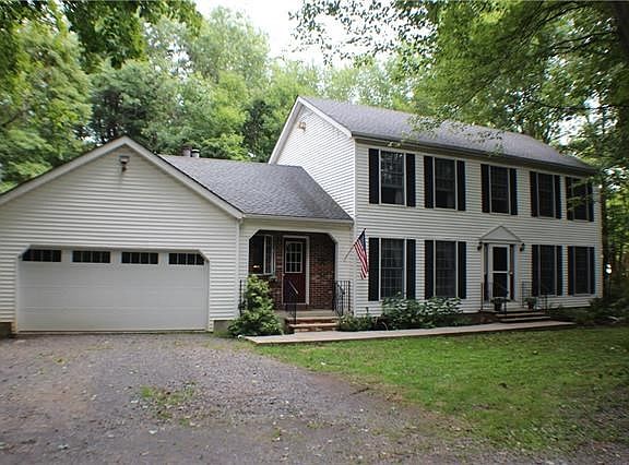 2nd image of 43 Greenshire Way