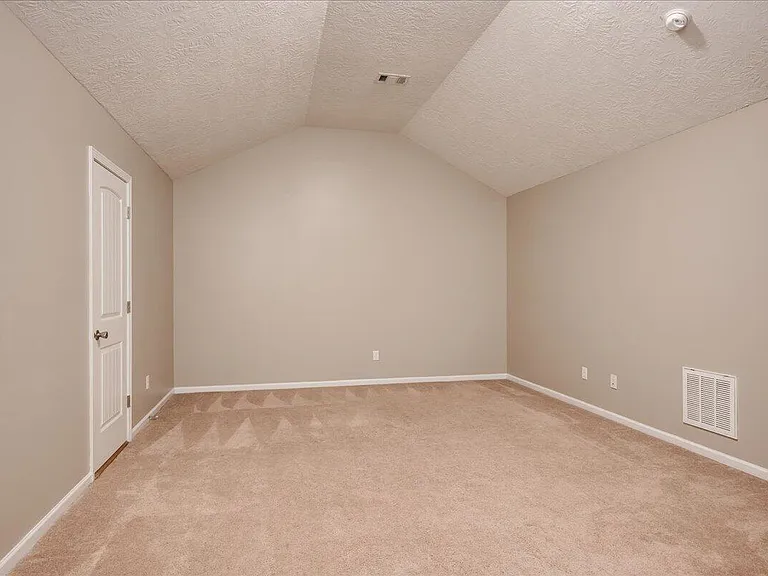 268 Lynbrook Way — Photo 13