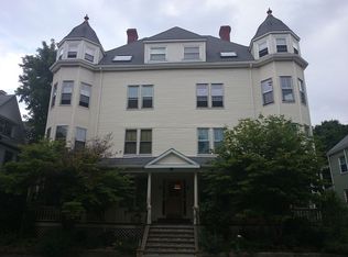 181 Davis Ave #2, Brookline, MA 02445