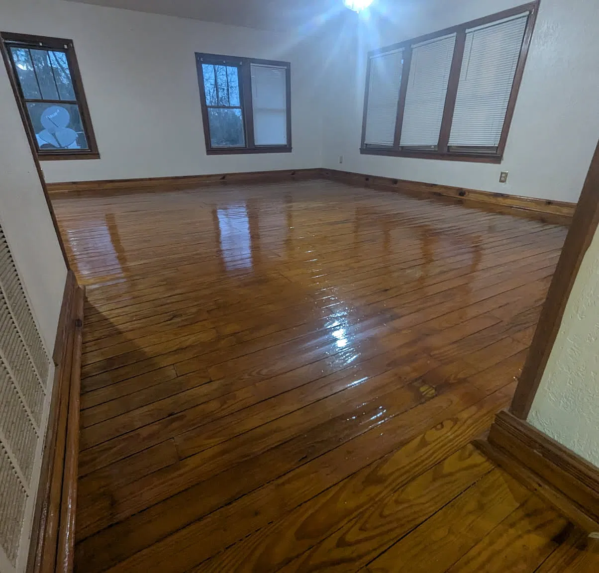 2 bed, 1.5 bath, 1699 sqft, $1,000 — Photo 4