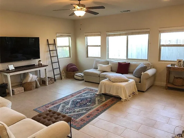 3766 Jardin Way — Photo 6