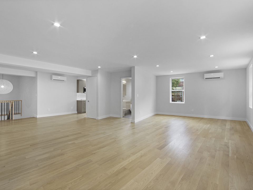 1st image of 780 Greenwich St APT 1E
