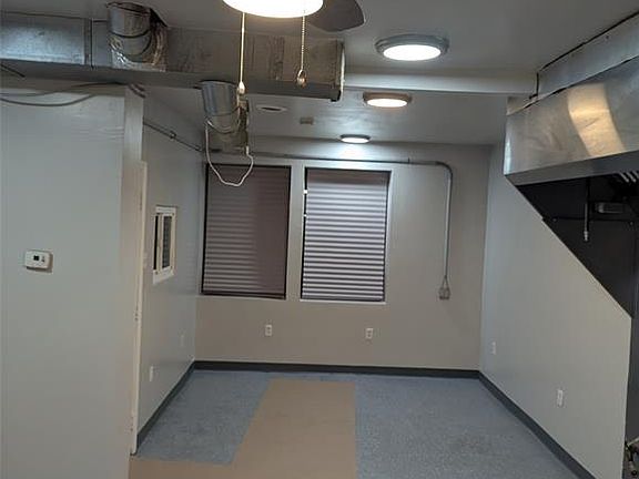 4th image of 7954 N Broadway