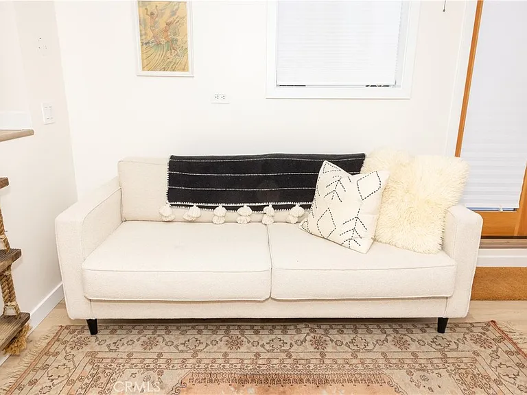 160 Avenida Florencia #C — Photo 7