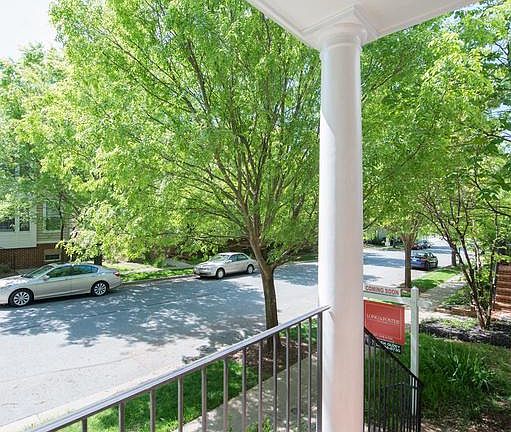 2nd image of 709 Garden View Way