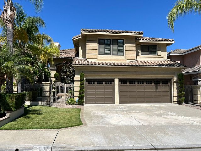 1st image of 997 S Wildrose Ln