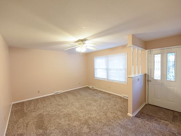 4th image of 104 N 1st St