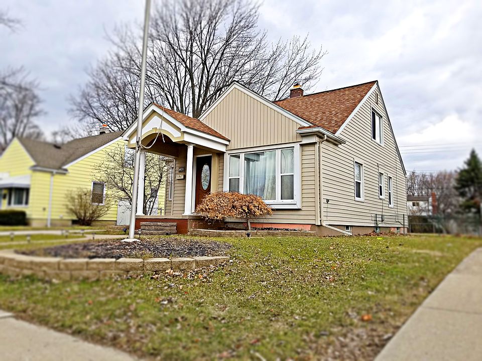 Not too close to other house