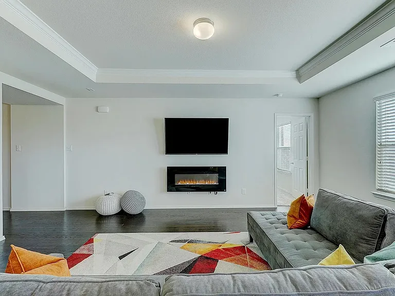 2207 Heaton St — Photo 22