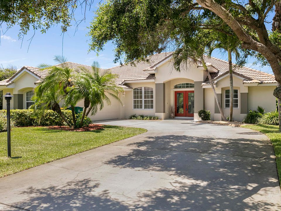 1st image of 180 Seaglass Dr