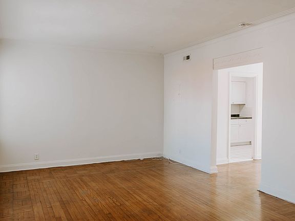 5th image of 747 Westwood Dr #45-2E